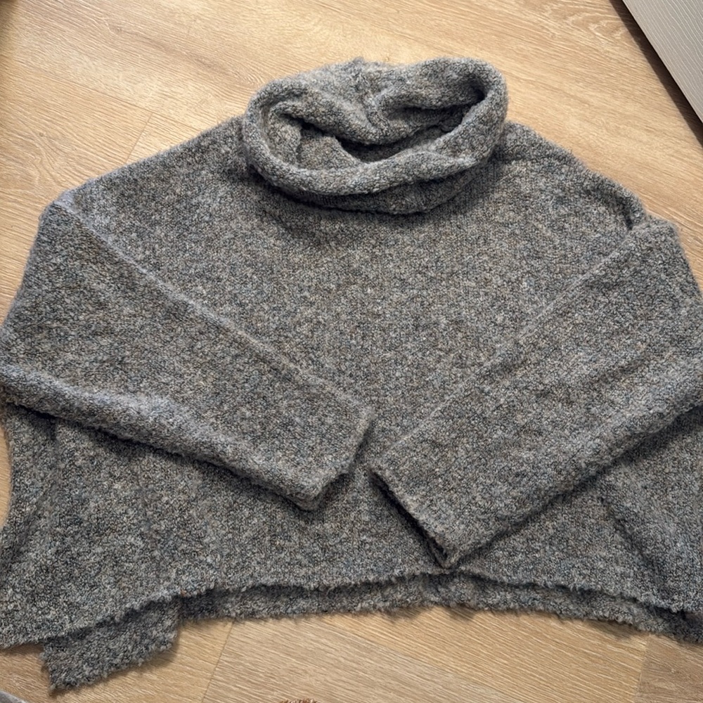 Wishlist S/M sweater